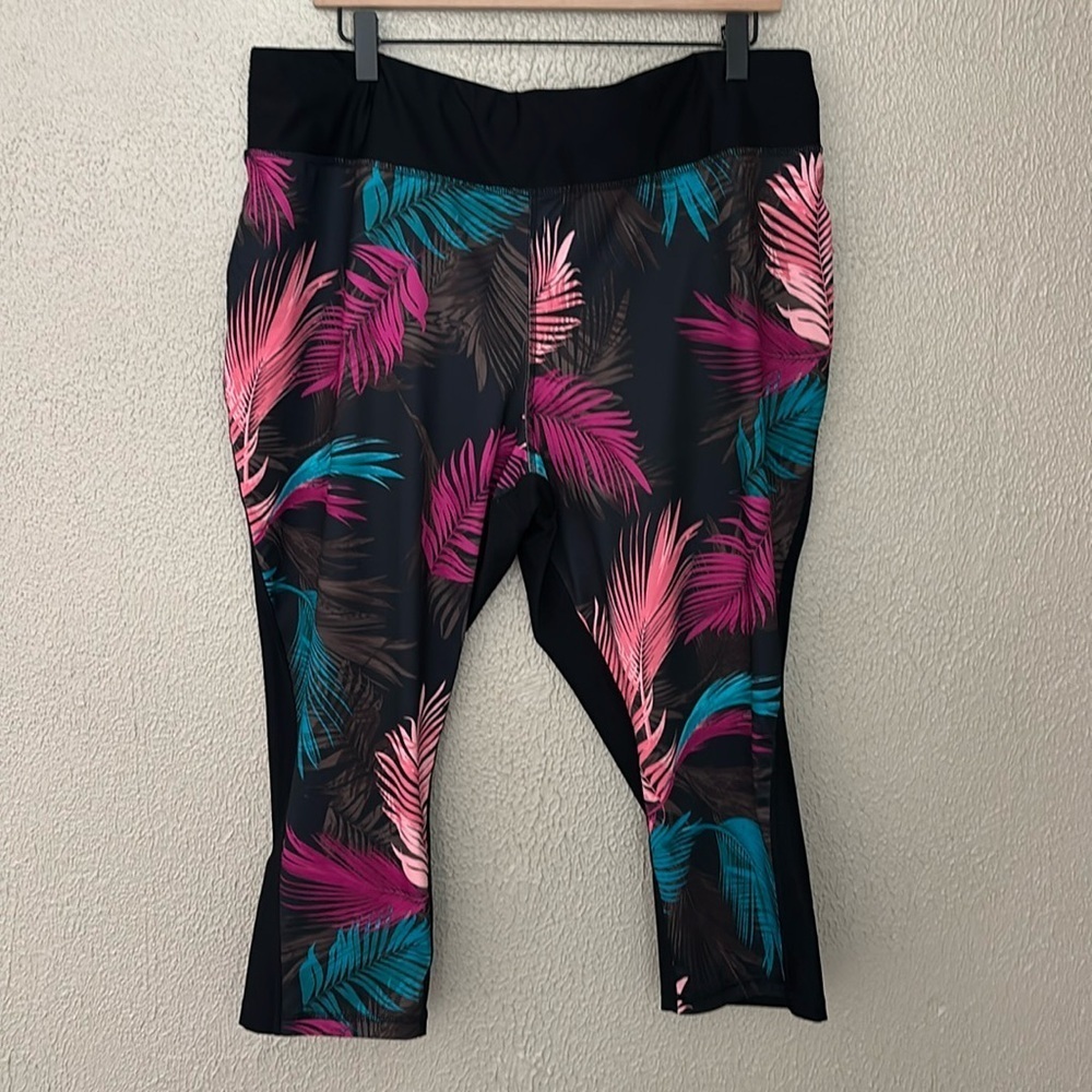 Women’s Plus Size Xersion Activewear Capri Pants, Size 2X